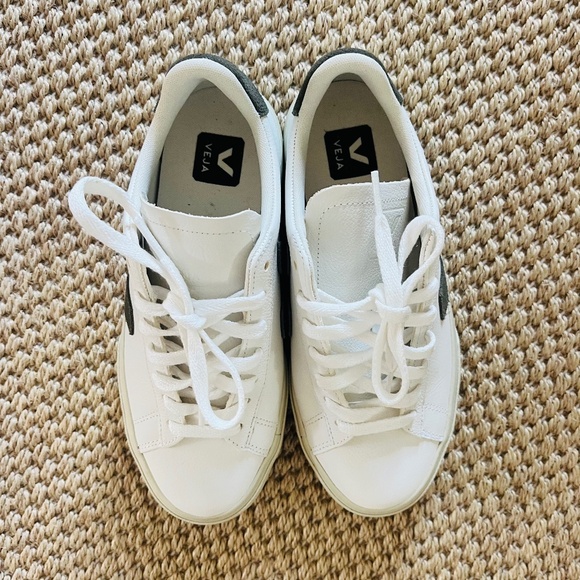 Veja Campo Sneaker (6) - Picture 2 of 8